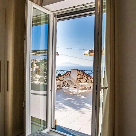 Casa Astra Bed & Breakfast *